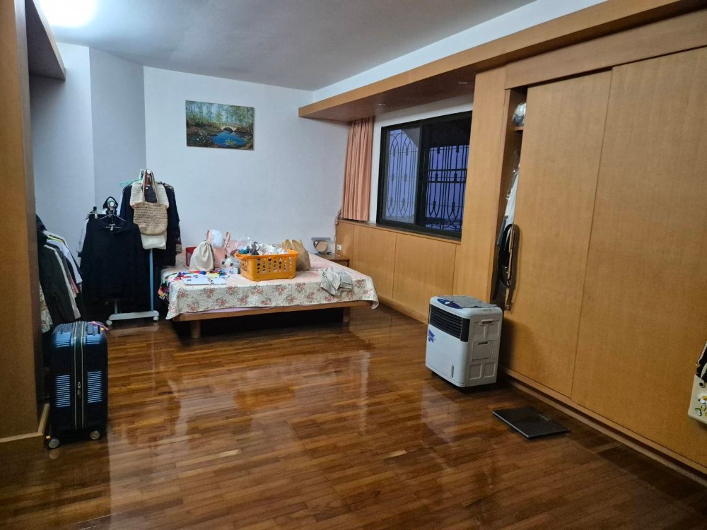 ขายบ้านรัชดา ห้วยขวาง : ขาย Townhome 3 ชั้นครึ่ง หมู่บ้านกลางเมือง2 ซอยสหการปะมูลเหม่งจ้าย (S03-1981)