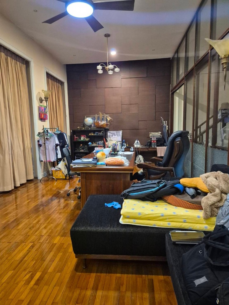 ขายบ้านรัชดา ห้วยขวาง : ขาย Townhome 3 ชั้นครึ่ง หมู่บ้านกลางเมือง2 ซอยสหการปะมูลเหม่งจ้าย (S03-1981)