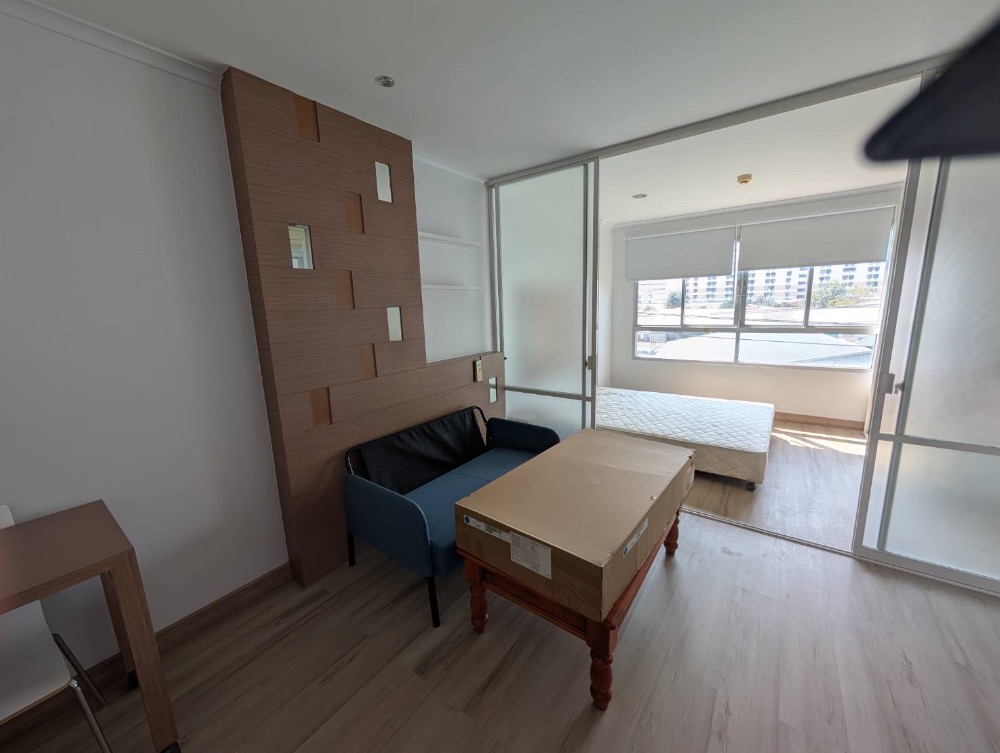 ขายคอนโดรามคำแหง หัวหมาก : HOT Deal!! ลดราคาแรง 1 นอน 32 ตร.ม ห้องสภาพดีมาก พร้อมขายครับ