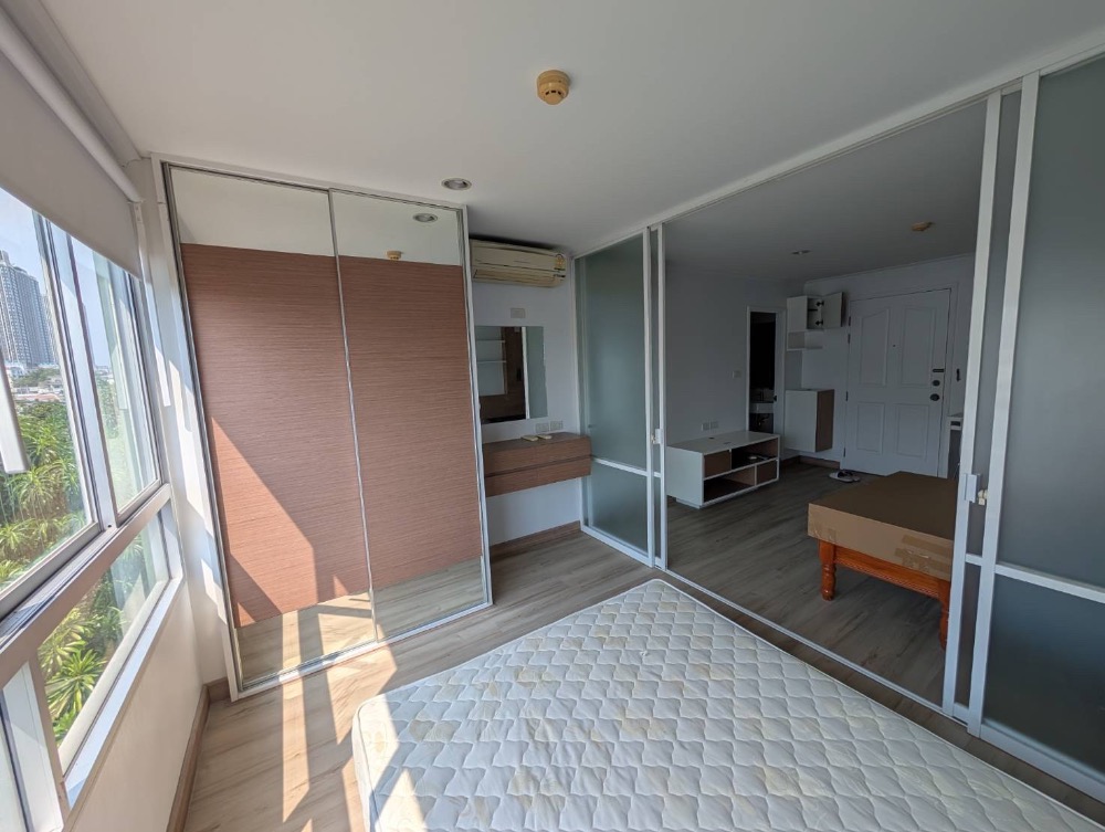 ขายคอนโดรามคำแหง หัวหมาก : HOT Deal!! ลดราคาแรง 1 นอน 32 ตร.ม ห้องสภาพดีมาก พร้อมขายครับ