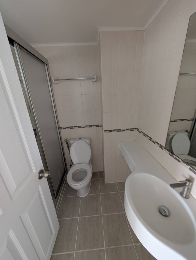 ขายคอนโดรามคำแหง หัวหมาก : HOT Deal!! ลดราคาแรง 1 นอน 32 ตร.ม ห้องสภาพดีมาก พร้อมขายครับ