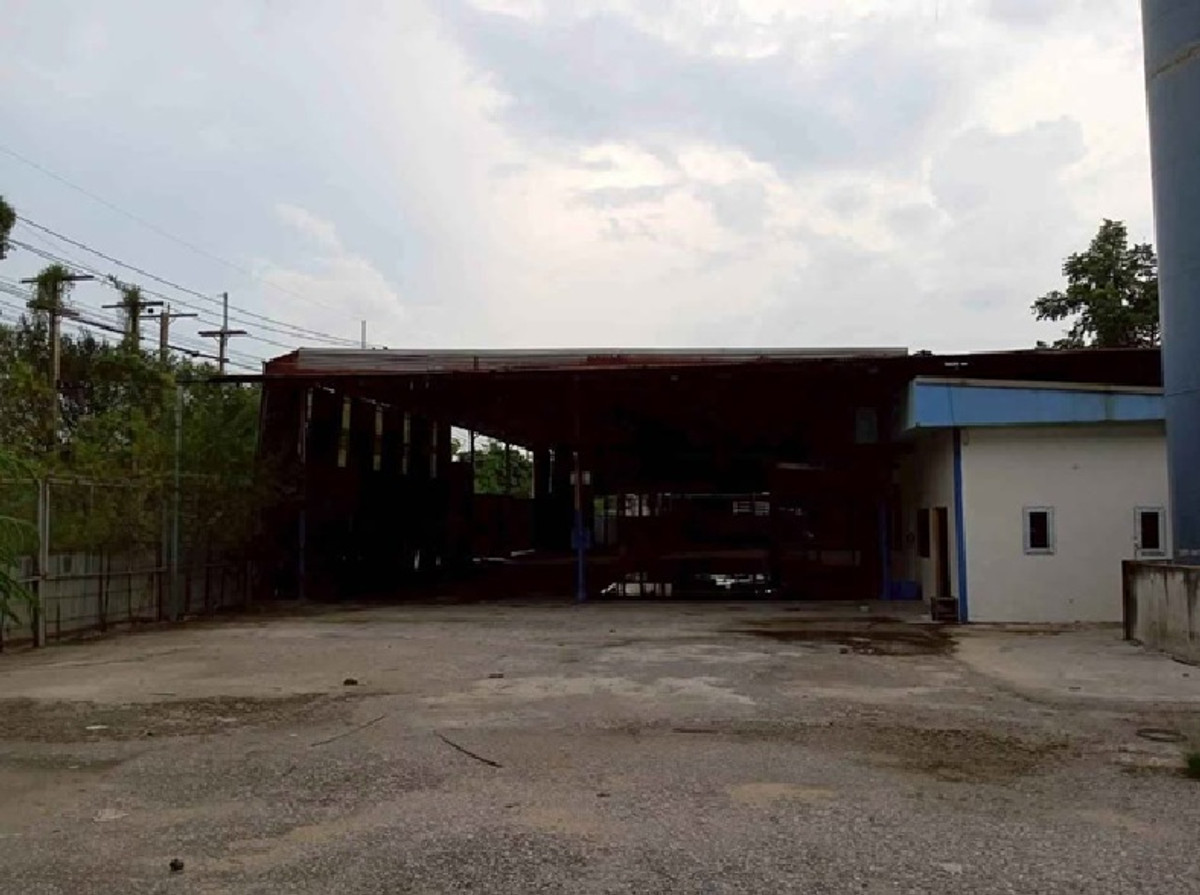 For Rent ให้เช่าอู่ซ่อมรถ / ร้านประดับยนต์ / ขายรถมือสอง / โกดัง / ทำเล ริมถนนพระราม 2 กม.18 (ริมถนน) ใกล้กับ หมู่บ้าน เดอะแกรนด์ พระราม 2 / ทำเลติดถนน / เหมาะหลากหลายธุรกิจ Loading...