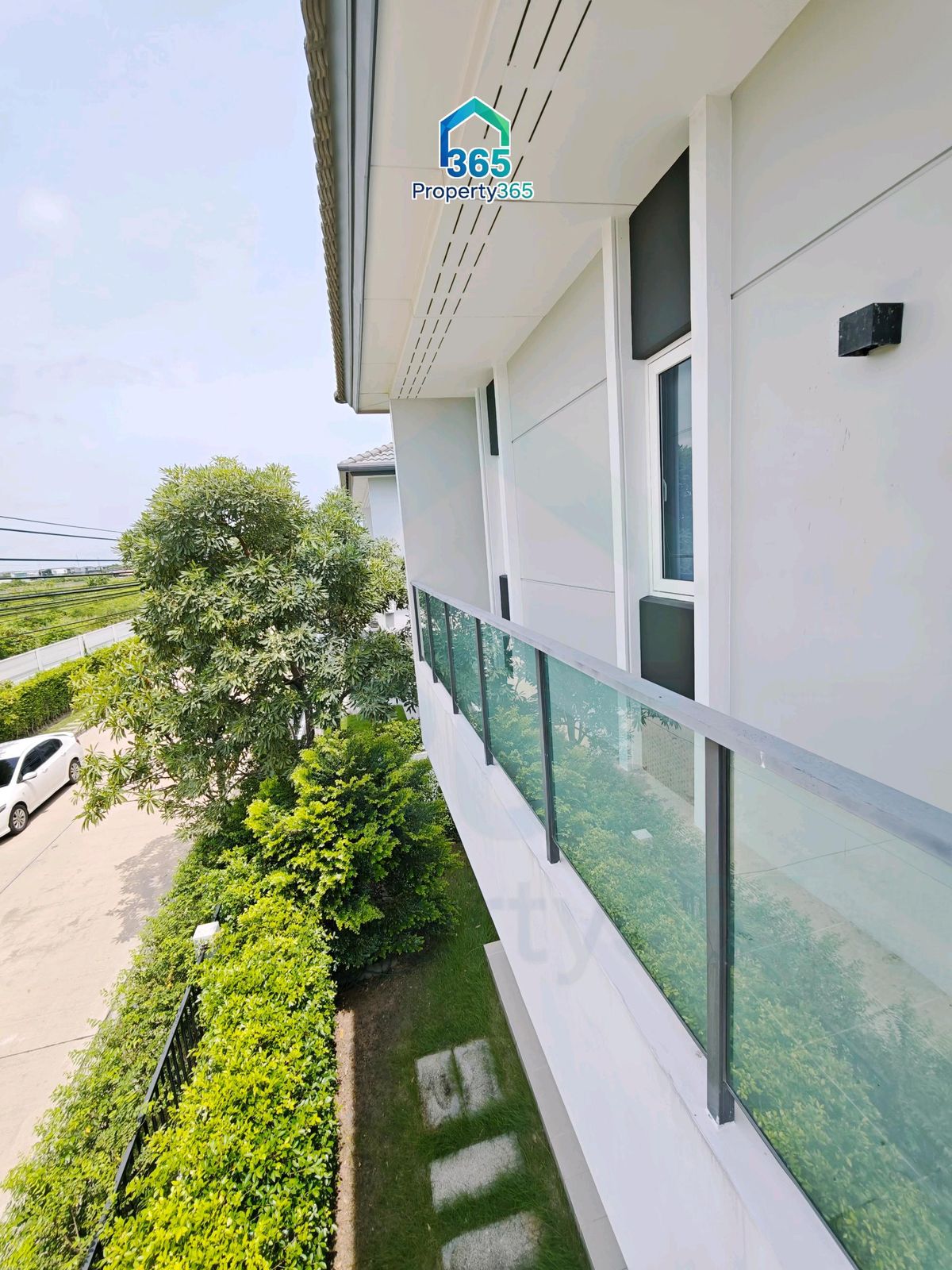 ขายบ้านลาดกระบัง สุวรรณภูมิ : Centro พระราม 9-กรุงเทพกรีฑา พร้อมบิ้วอินและเฟอนิเจอร์ พร้อมเข้าอยู่