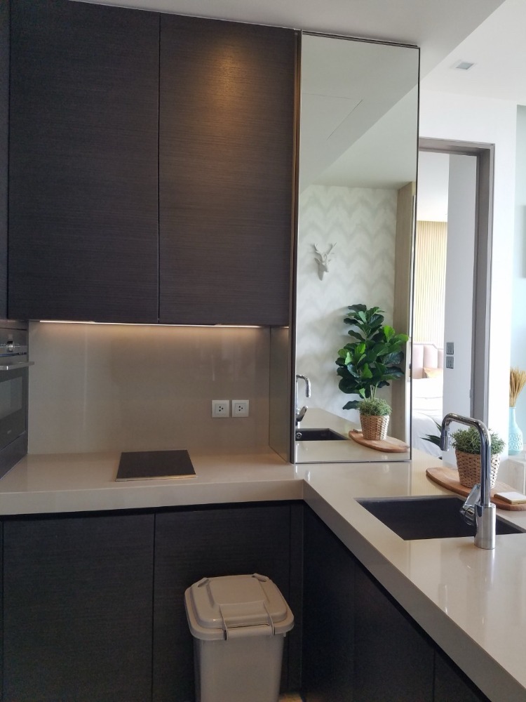 For RentCondoSilom, Saladaeng, Bangrak : Rent 1 bedroom, 1 bathroom, Sala Daeng, Saladaeng One, only 68,000 baht.