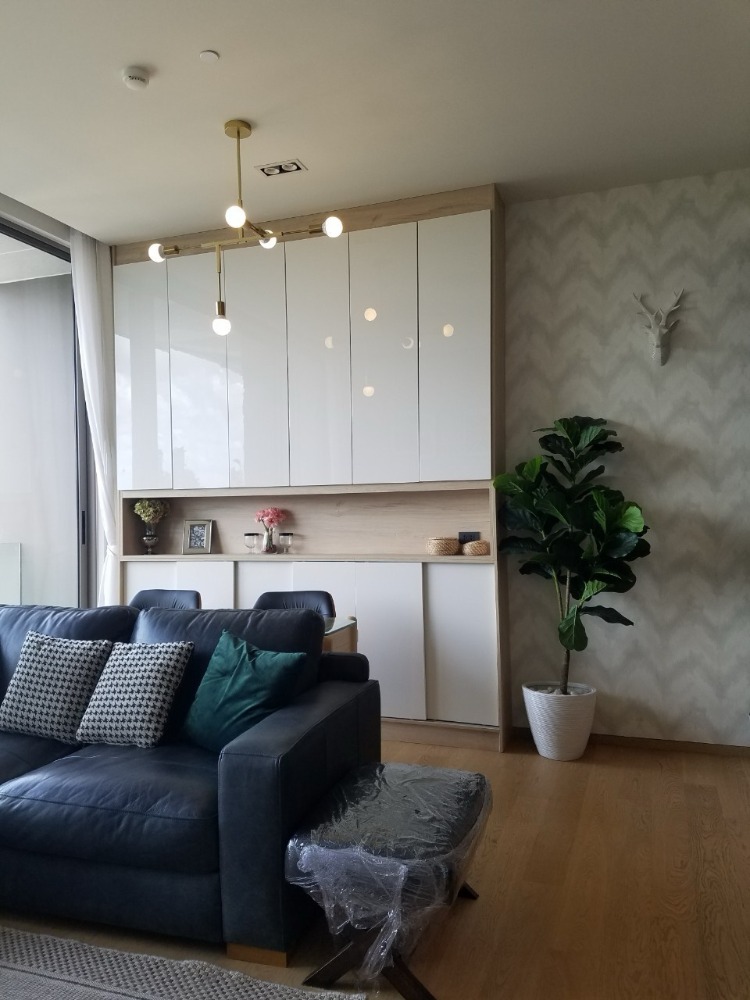 For RentCondoSilom, Saladaeng, Bangrak : Rent 1 bedroom, 1 bathroom, Sala Daeng, Saladaeng One, only 68,000 baht.