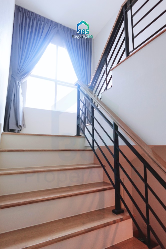 ขายบ้านลาดกระบัง สุวรรณภูมิ : Centro พระราม 9-กรุงเทพกรีฑา พร้อมบิ้วอินและเฟอนิเจอร์ พร้อมเข้าอยู่