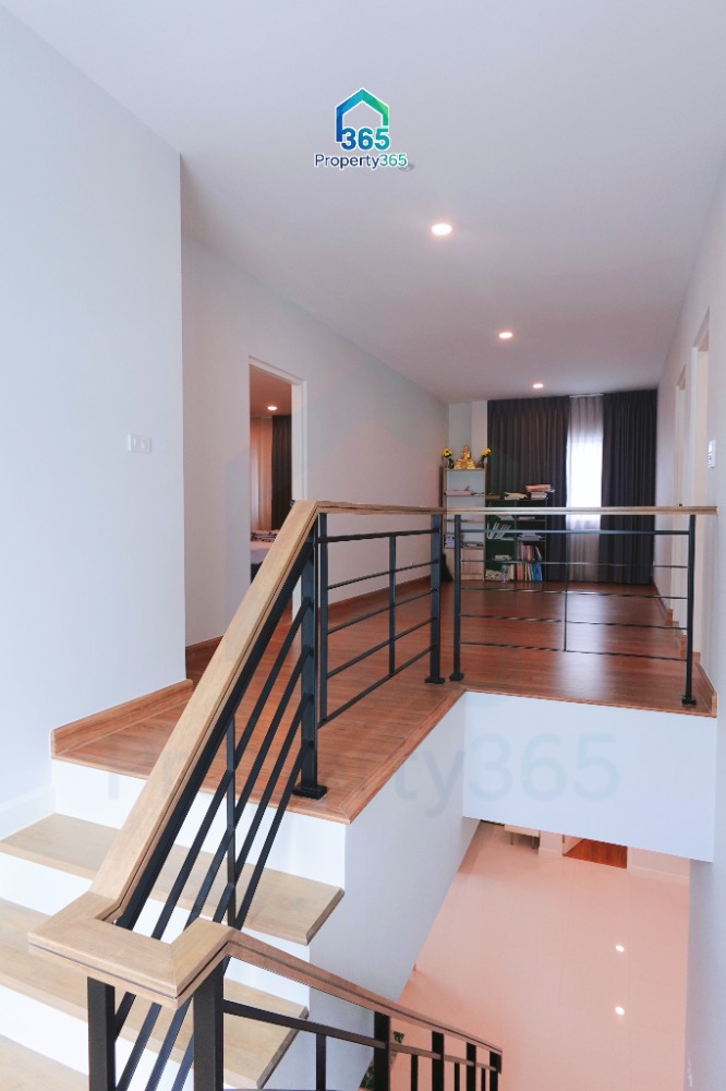 ขายบ้านลาดกระบัง สุวรรณภูมิ : Centro พระราม 9-กรุงเทพกรีฑา พร้อมบิ้วอินและเฟอนิเจอร์ พร้อมเข้าอยู่