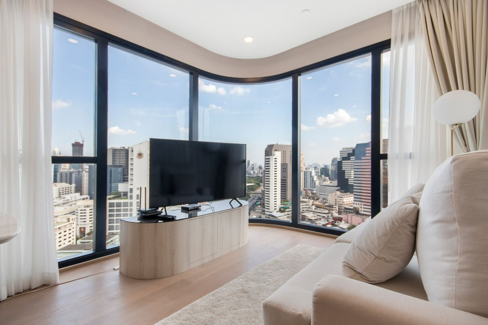 ขายคอนโดสยาม จุฬา สามย่าน : (for sale) Ashton Chula-Silom ห้องมุมกระจกโค้ง ใกล้รถไฟฟ้า MRT สามย่าน