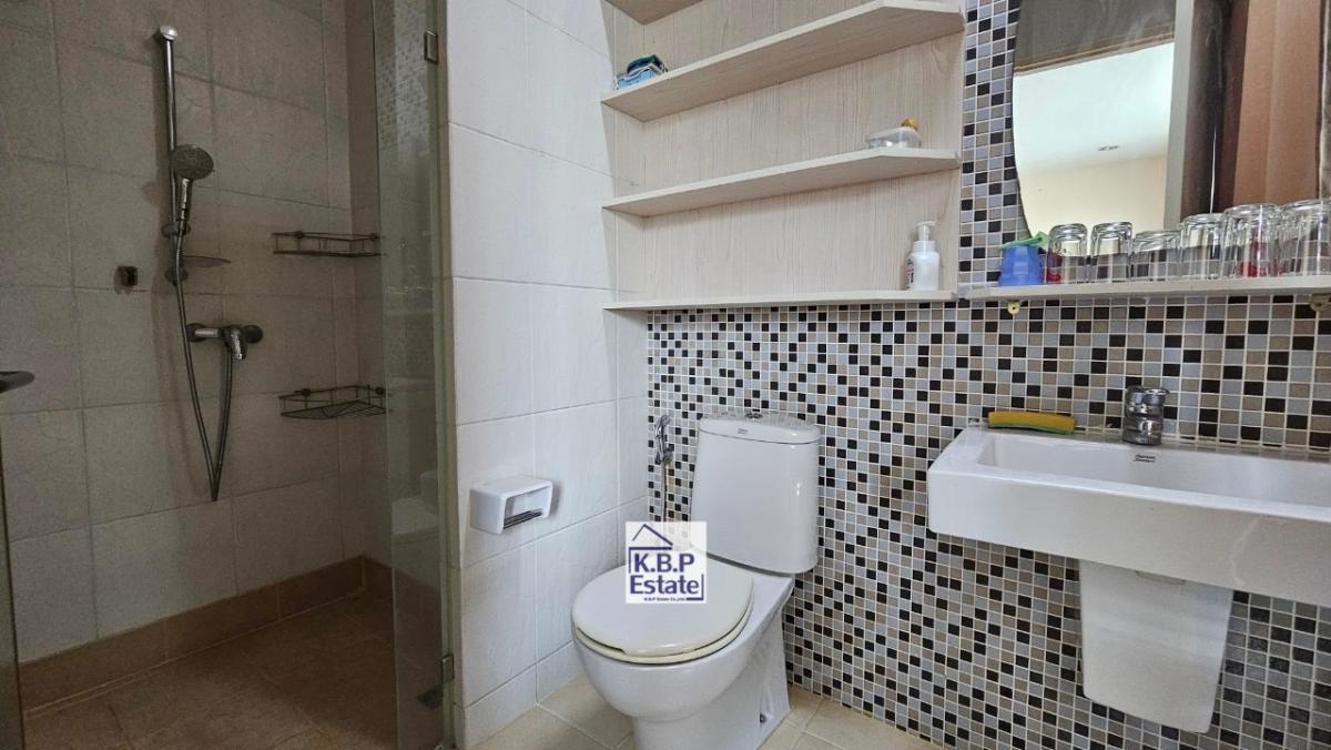 ขายทาวน์โฮมสาทร นราธิวาส : ขายทาวน์โฮมธนาพัฒน์ เฮ้าส์ สาทร - นราธิวาส  22.70ตร.วา  280 ตรม. 3ชั้น 4นอน 4น้ำ 3ที่จอดรถ ตำแหน่งสวยและเงียบสงบ