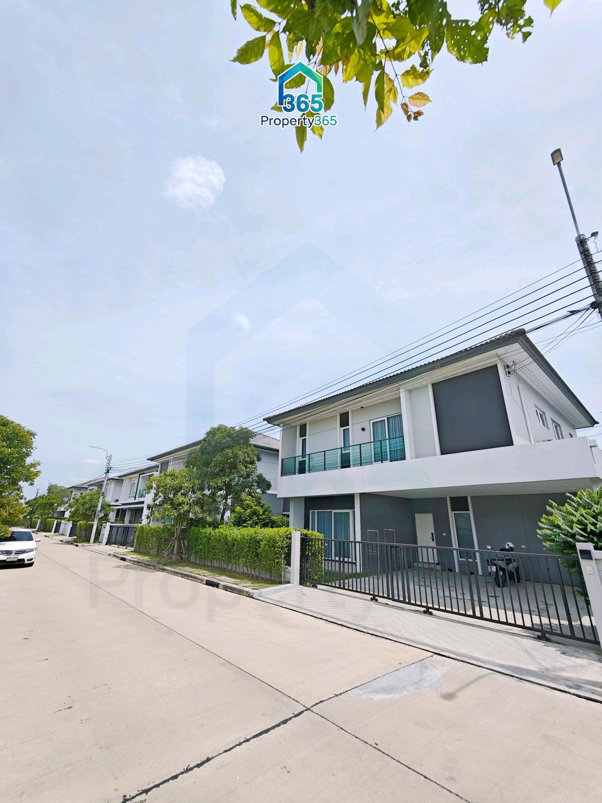 ขายบ้านลาดกระบัง สุวรรณภูมิ : Centro พระราม 9-กรุงเทพกรีฑา พร้อมบิ้วอินและเฟอนิเจอร์ พร้อมเข้าอยู่