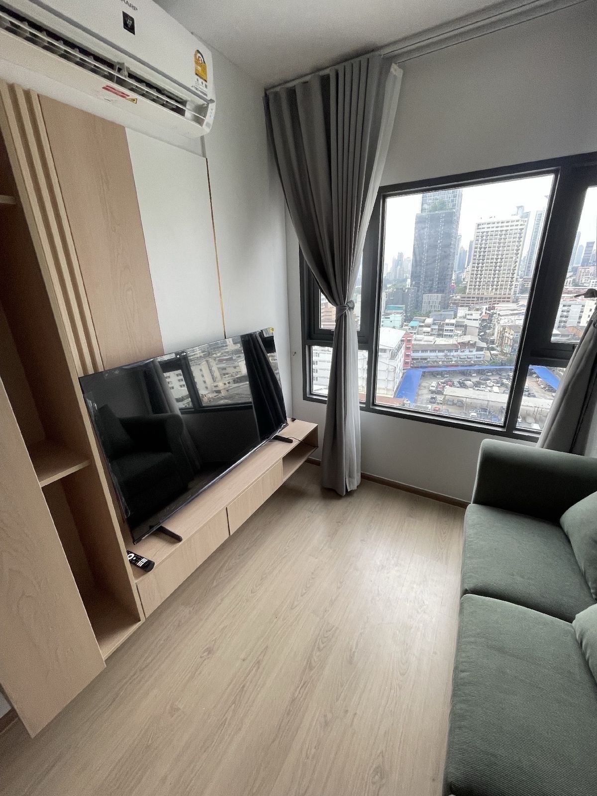 ให้เช่าคอนโดคลองเตย กล้วยน้ำไท : 🏙️ For Rent! Life Rama 4 - Asoke | 1-1BR  Newly Built Condo with Ultra-Modern Amenities 🏙️