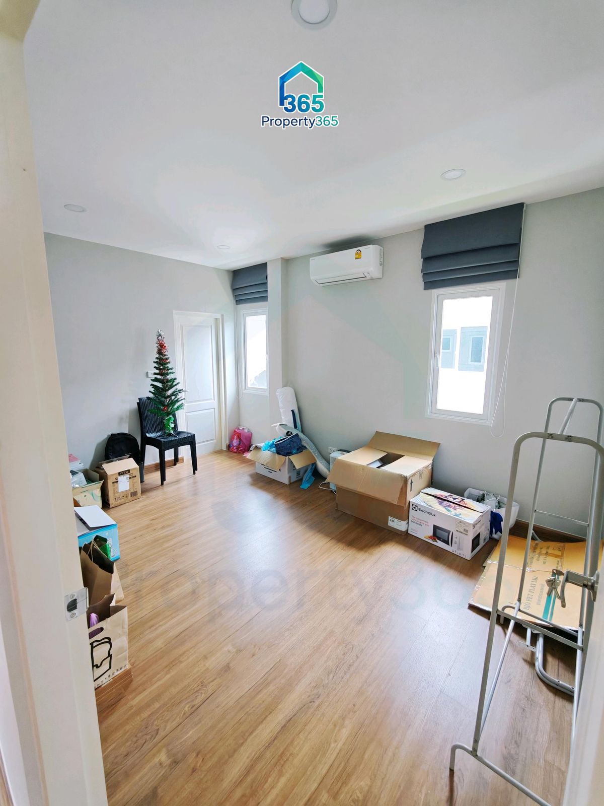 ขายบ้านลาดกระบัง สุวรรณภูมิ : Centro พระราม 9-กรุงเทพกรีฑา พร้อมบิ้วอินและเฟอนิเจอร์ พร้อมเข้าอยู่