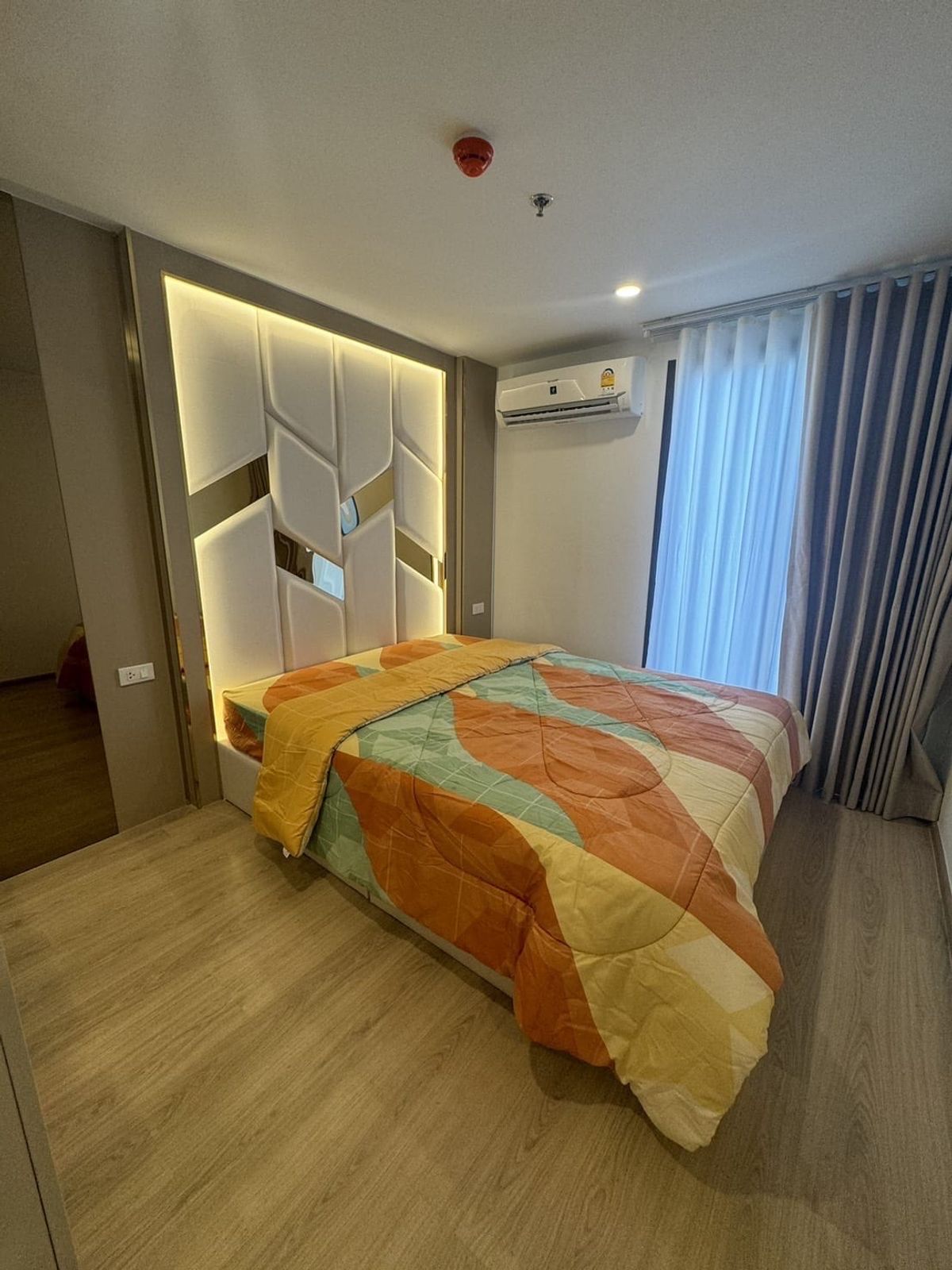 ให้เช่าคอนโดคลองเตย กล้วยน้ำไท : 🏙️ For Rent! Life Rama 4 - Asoke | 2-1BR  Newly Built Condo with Ultra-Modern Amenities 🏙️