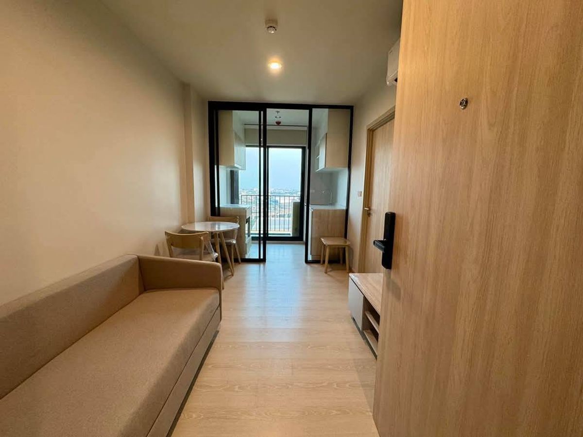 For RentCondoBangna, Bearing, Lasalle : Ready to stay in the condo ** next to Megabangna, Nue Mega Plus Bangna Project (New Mega Plus Bangna), complete electrical appliances