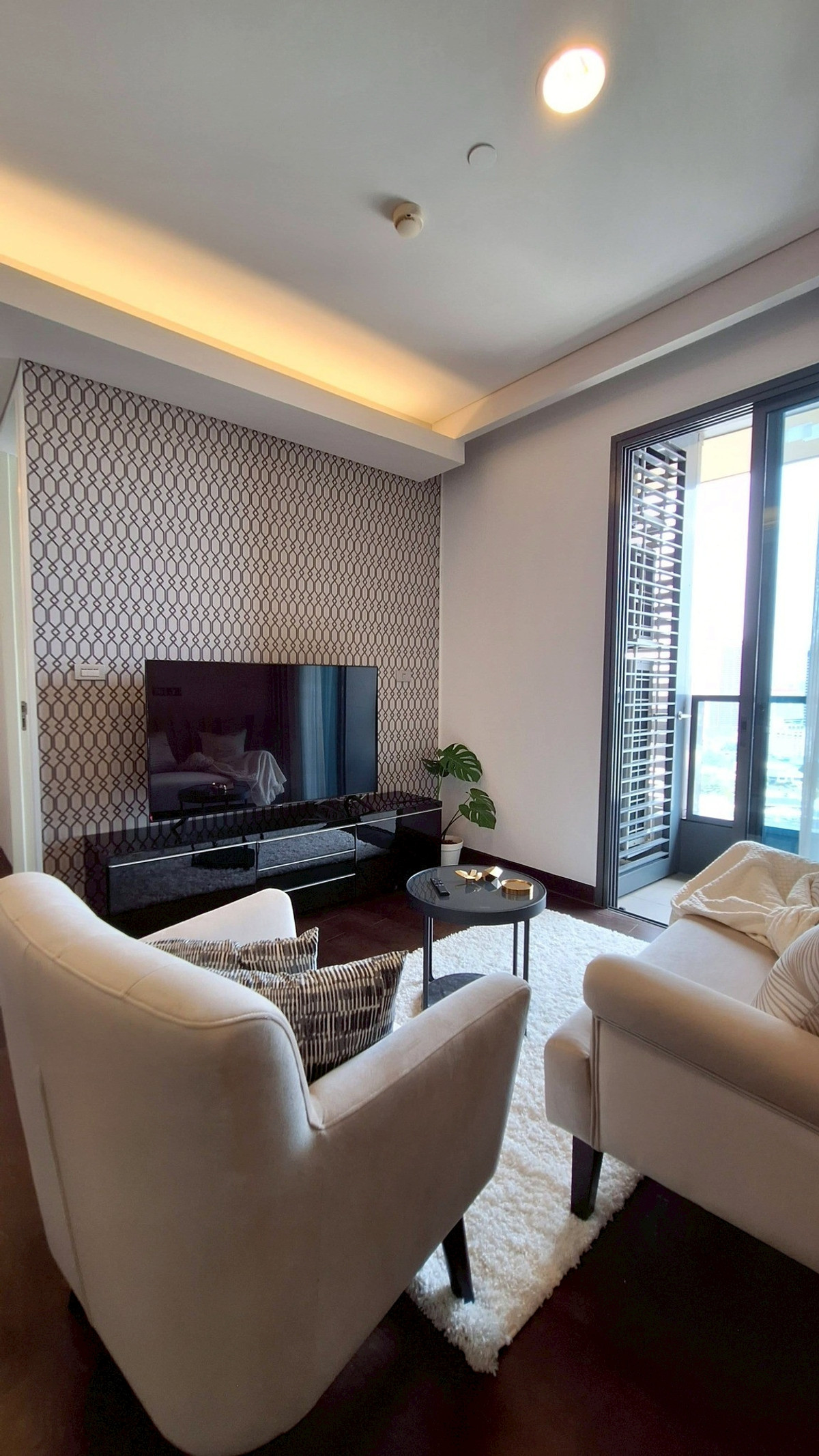 ให้เช่าคอนโดสุขุมวิท อโศก ทองหล่อ : ✨ GT16253  |  คอนโด the lumpini 24 ห้องสวย เฟอร์นิเจอร์ครบ พร้อมเช่าอยู่