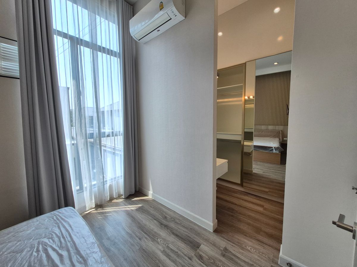 ให้เช่าทาวน์โฮมพัฒนาการ ศรีนครินทร์ : ให้เช่า⭐ทาวน์โฮม กรุงเทพกรีฑา⭐2 ห้องนอน⭐หลังมุม⭐ใกล้ Motorway ด่านทับช้าง