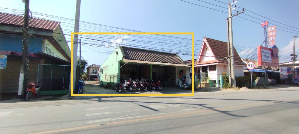 For SaleLandChiang Mai : Land for sale with buildings, gold locations, Mae Ai District, Chiang Mai Province