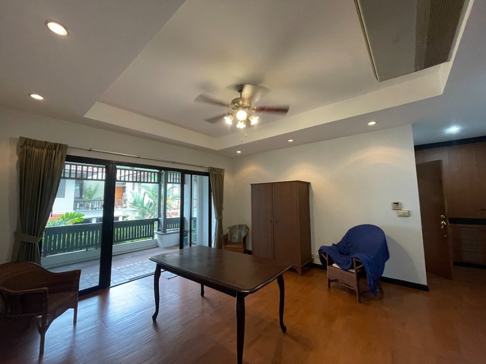 For RentAri,Anusaowaree : Low-rise Apartment 3 beds, 140sq m. big balcony, BTS Ari-Saphan Khwai