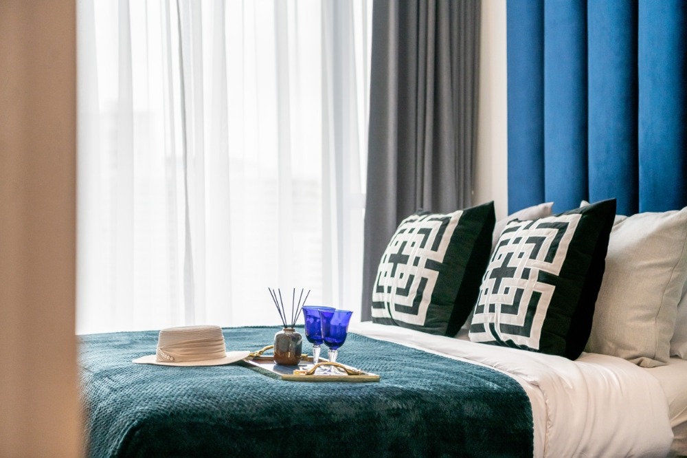 ให้เช่าคอนโดสุขุมวิท อโศก ทองหล่อ : คอนโด Khun by Yoo ห้องสวย เฟอร์นิเจอร์ครบ พร้อมเช่าอยู่