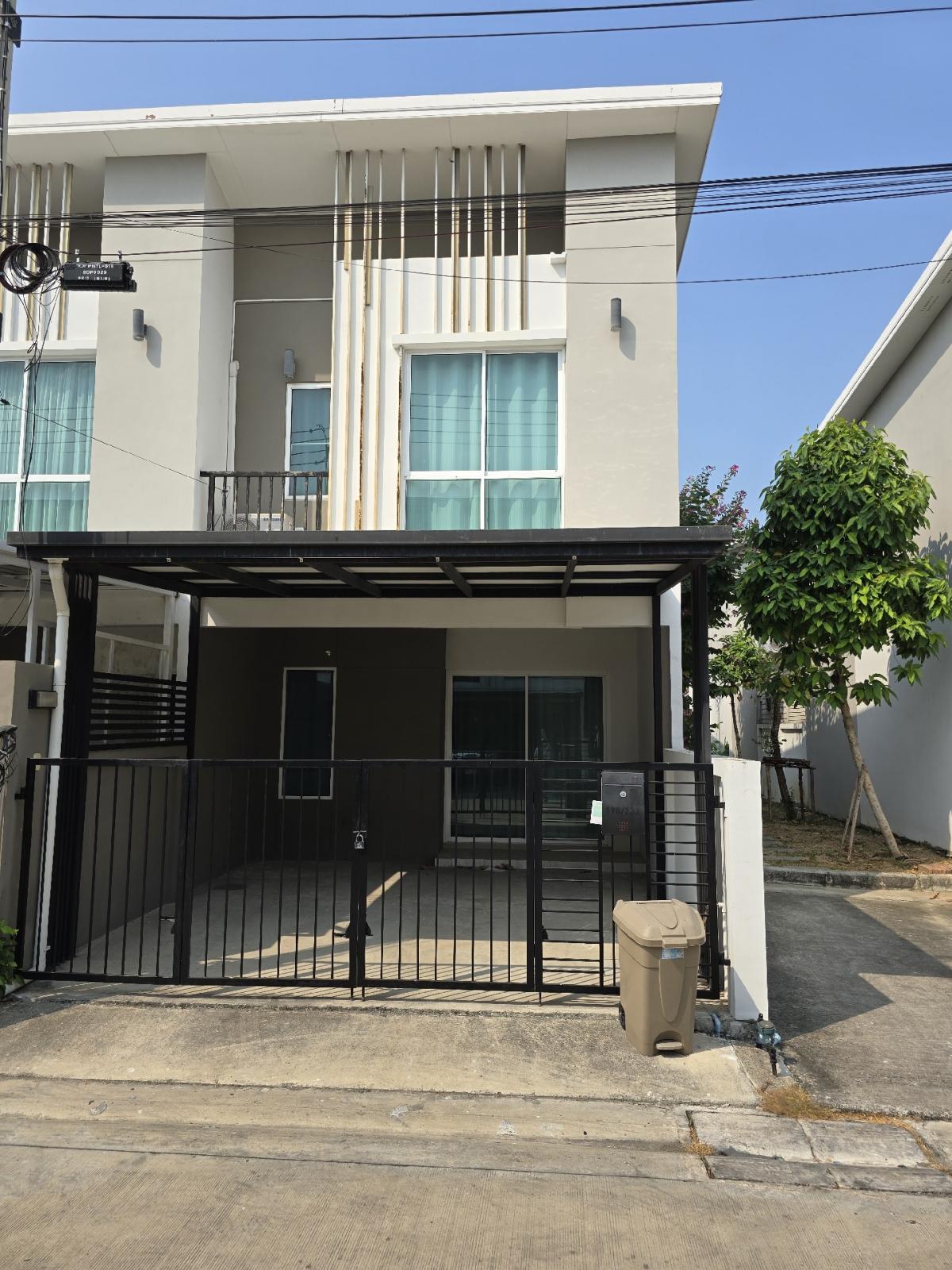 For RentTownhomePhutthamonthon, Salaya : Rent a townhome (behind the corner), 2 bedrooms, 2 bathrooms, near Salaya Hit With furniture Ready