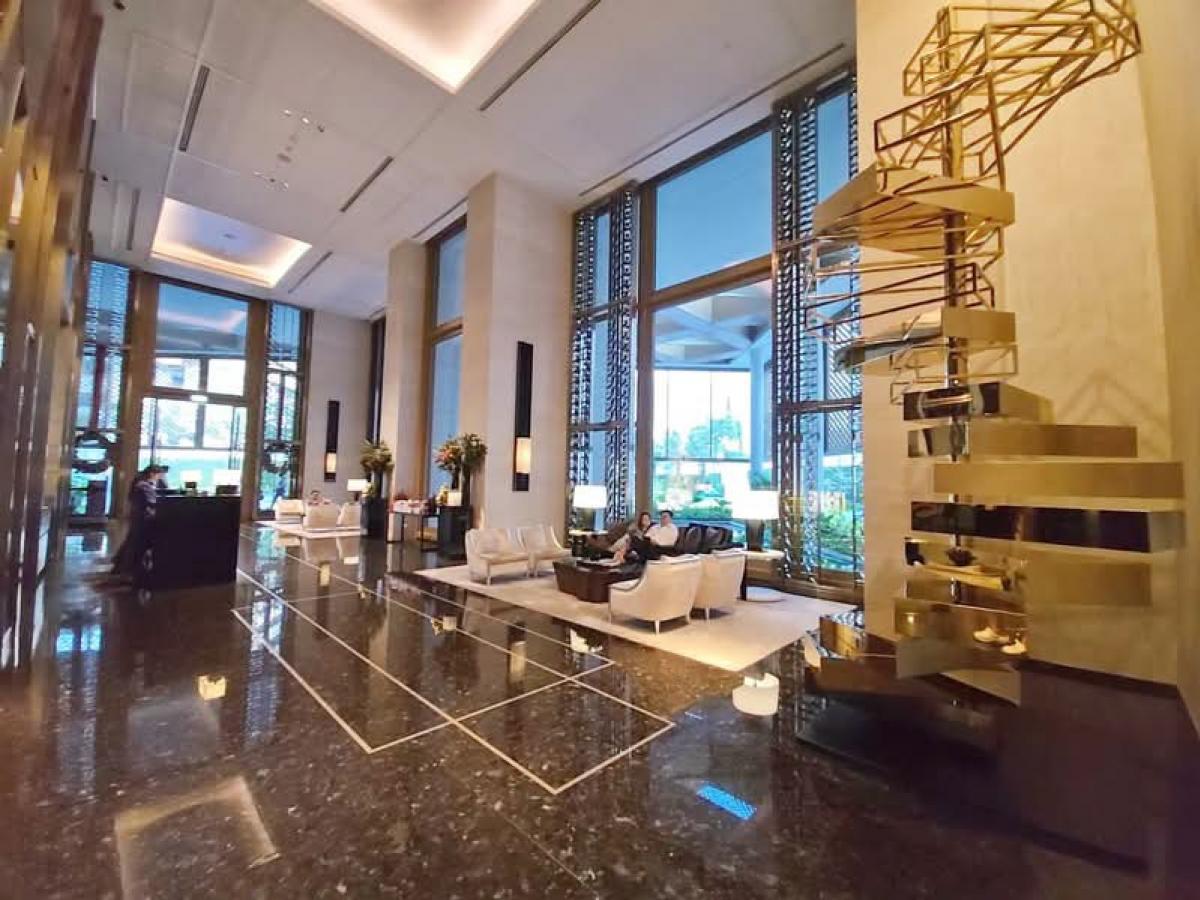 For RentCondoSathorn, Narathiwat : 🌟 Announcement of luxury condo rental Four Seasons Private Residences 🌟