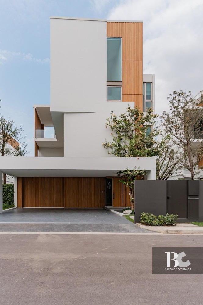 ขายบ้านพัฒนาการ ศรีนครินทร์ : *Hot Deal* VIVE Rama 9 | 324sqm |