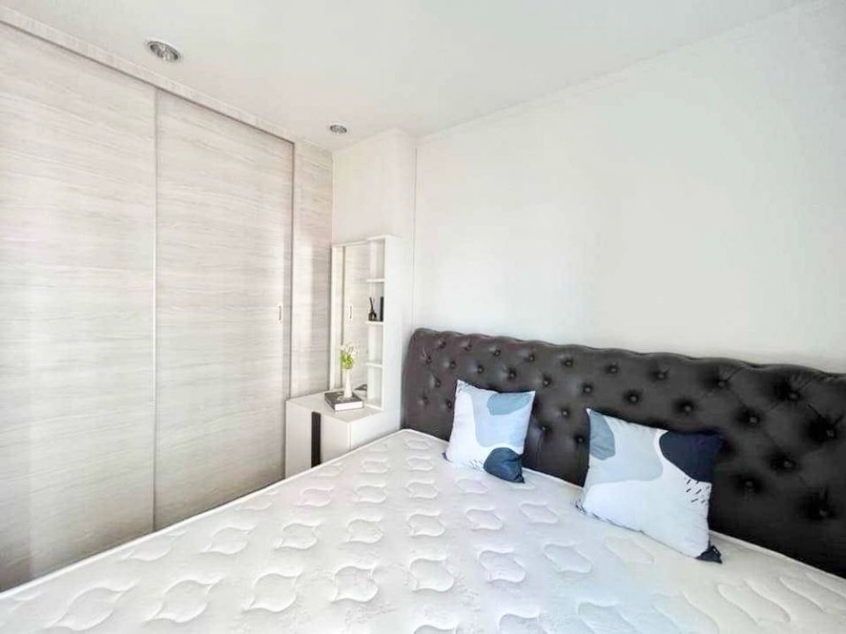 ขายคอนโดพัฒนาการ ศรีนครินทร์ : 🚨 เจ้าของขายเอง! ห้องชั้นสูง วิวโล่ง โปร่งสบาย Lumpini Place ศรีนครินทร์–หัวหมาก ใกล้ MRT หัวหมาก เพียง 200 ม. และ Airport Link หัวหมาก 350 ม. 