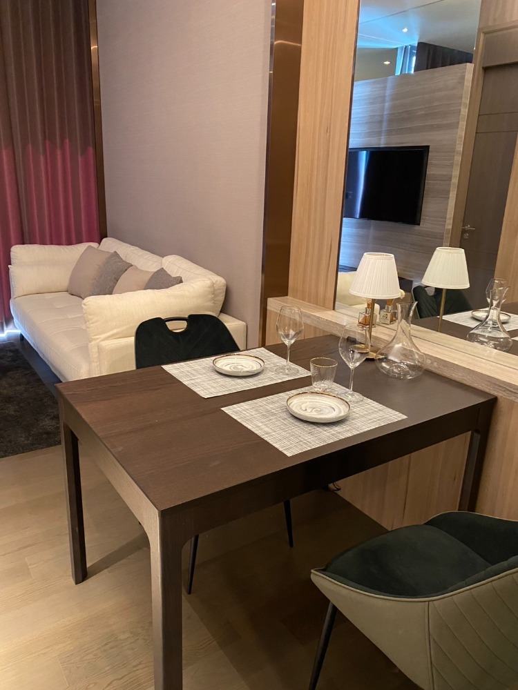 ขายคอนโดพระราม 9 เพชรบุรีตัดใหม่ RCA : ขายคอนโด THE ESSE AT SINGHA COMPLEX 1ห้องนอน โมเดิร์น ตกแต่งครบ วิวเมือง ใกล้ BTS เพชรบุรี