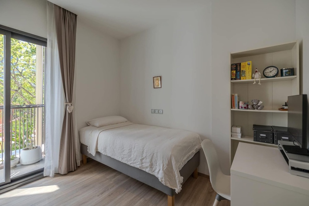 ขายคอนโดอ่อนนุช อุดมสุข : ขายพร้อมผู้เช่า เดือน มีนาคม 2570
คอนโด Kawa Haus ไม่ได้รับผลกระทบจากเหตุการณ์  2ห้องนอน  สไตล์โมเดิร์น เฟอร์นิเจอร์ครบ วิวสระน้ำ ทำเลดี พร้อมเข้าอยู่