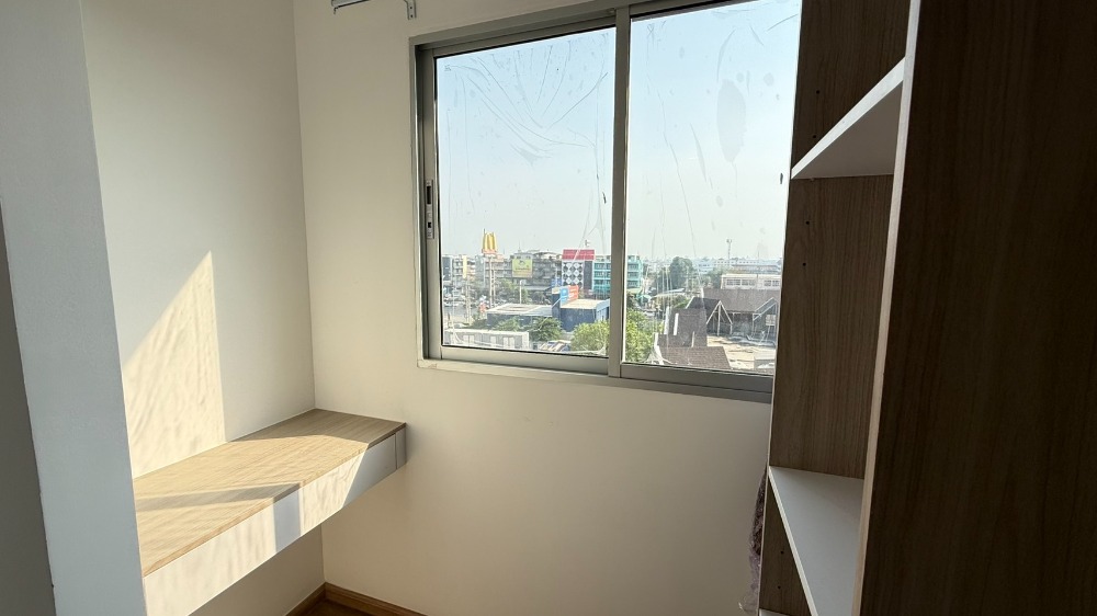 For RentCondoMahachai Samut Sakhon : 🔥Urgent rental, new room, ready to move in🔥Sena Kit Phetkasem 120 Phase 1, starting rent 7,300 baht/month, accepting both Thais and foreigners (6-month / 1-year lease) RentNex By Sena