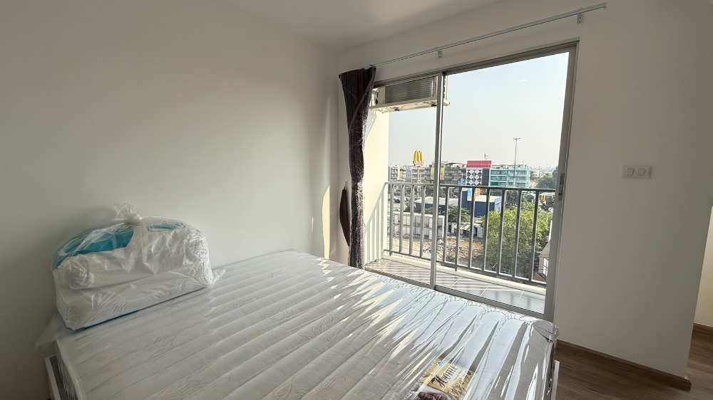 For RentCondoMahachai Samut Sakhon : 🔥Urgent rental, new room, ready to move in🔥Sena Kit Phetkasem 120 Phase 1, starting rent 7,300 baht/month, accepting both Thais and foreigners (6-month / 1-year lease) RentNex By Sena