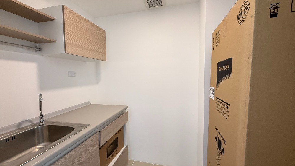 For RentCondoMahachai Samut Sakhon : 🔥Urgent rental, new room, ready to move in🔥Sena Kit Phetkasem 120 Phase 1, starting rent 7,300 baht/month, accepting both Thais and foreigners (6-month / 1-year lease) RentNex By Sena