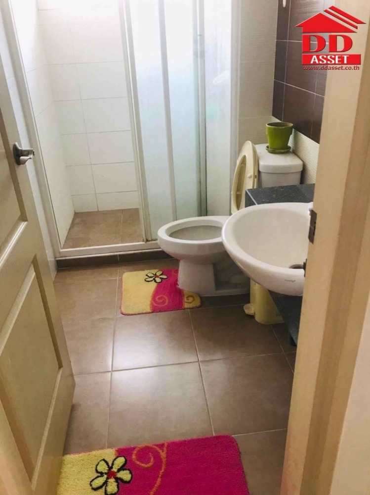 ขายบ้านมีนบุรี-ร่มเกล้า : ขายบ้านเดี่ยวหลังมุม โครงการ พาร์คเวย์ ชาเล่ต์ รามคำแหง (Parkway Chalet Ramkhamhaeng ) ทำเลดี แนวรถไฟฟ้าสายสีส้ม และสีชมพู รหัส : H8157