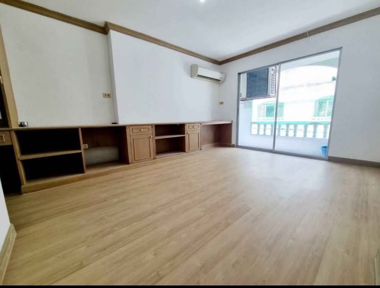 ขายคอนโดลาดกระบัง สุวรรณภูมิ : (18466) Niran Residence 3