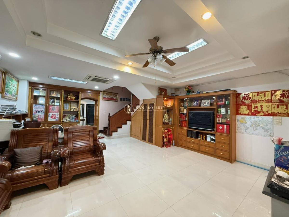 For RentTownhomeSathorn, Narathiwat : For rent Townhome, Phatra Villa 2 Village, suitable for living or as an office, special price‼️