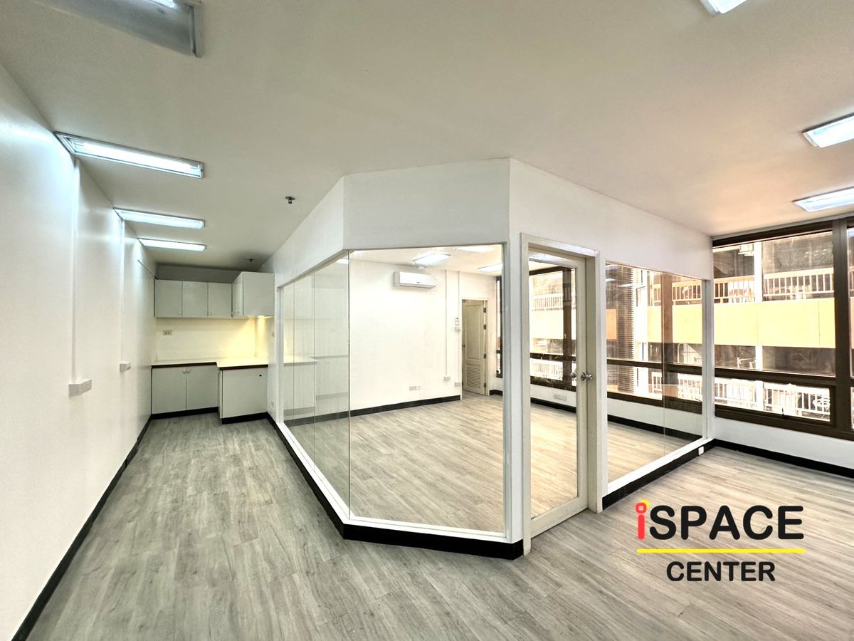 ให้เช่าสำนักงานอารีย์ อนุสาวรีย์ : ให้เช่าออฟฟิศ ใกล้ BTS อารีย์ เพียง 300 เมตร แบบ Partly Fitted มีตกแต่งไว้แล้วบางส่วน พร้อมเข้าทำงาน สิ่งอำนวยความสะดวกครบครัน