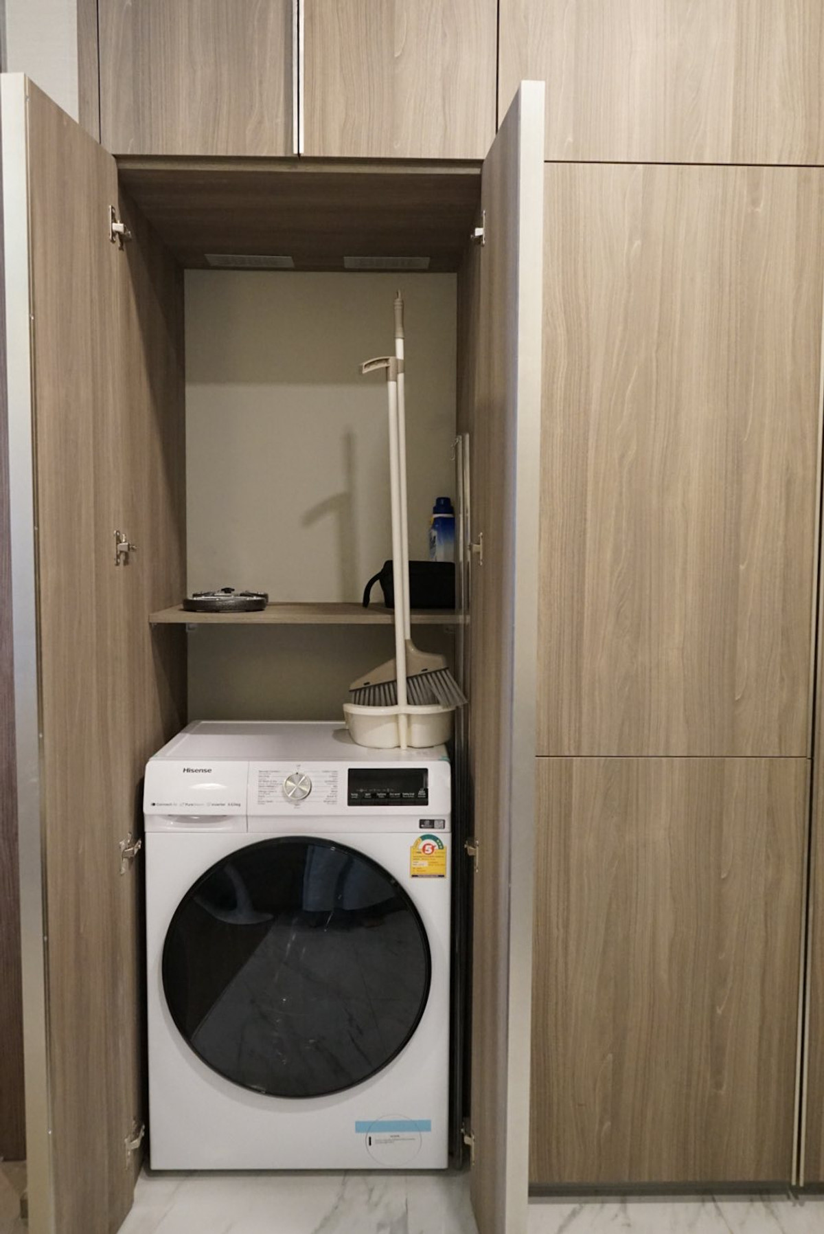 For RentCondoSukhumvit, Asoke, Thonglor : 💎 GT16208 | Luxury condo at Celes Asoke, convenient travel, near BTS, shuttle available, beautifully decorated room, fully furnished, good price!!