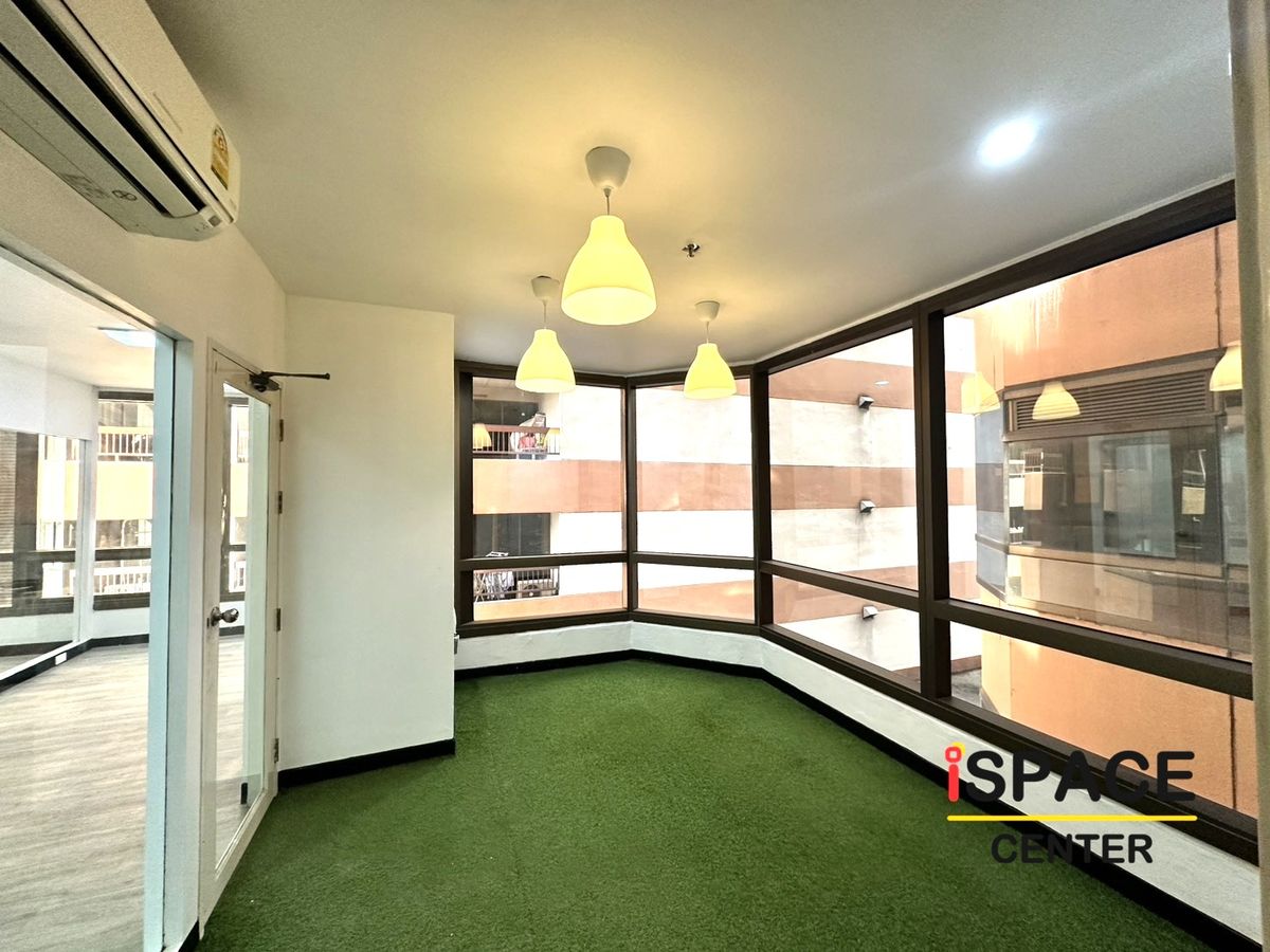 ให้เช่าสำนักงานอารีย์ อนุสาวรีย์ : ให้เช่าออฟฟิศ ใกล้ BTS อารีย์ เพียง 300 เมตร แบบ Partly Fitted มีตกแต่งไว้แล้วบางส่วน พร้อมเข้าทำงาน สิ่งอำนวยความสะดวกครบครัน