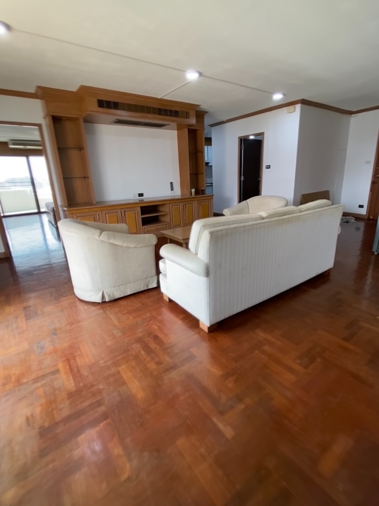 For SaleCondoSriracha Laem Chabang Ban Bueng : Sell ​​condo apartments Laem Chabang Tower