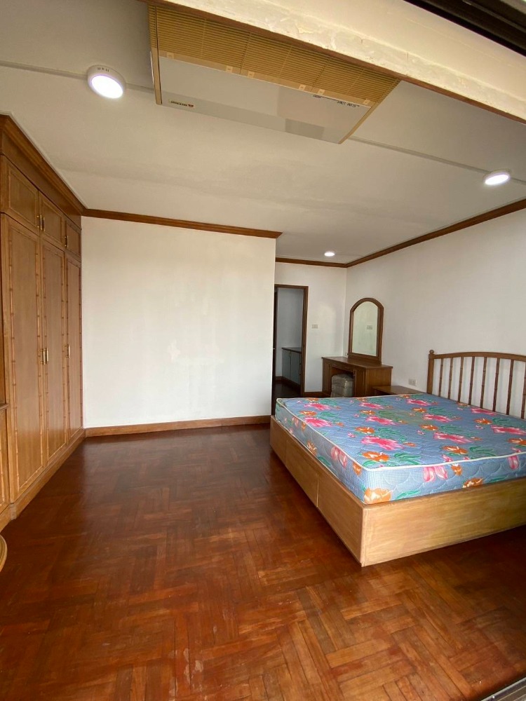 For SaleCondoSriracha Laem Chabang Ban Bueng : Sell ​​condo apartments Laem Chabang Tower