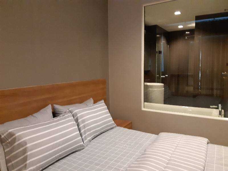 ขายคอนโดสาทร นราธิวาส : TWP305 (Condo For Sale) Rhythm Sathorn 1bedroom. Closed to Saphan Taksin BTS station. No Co-Agent