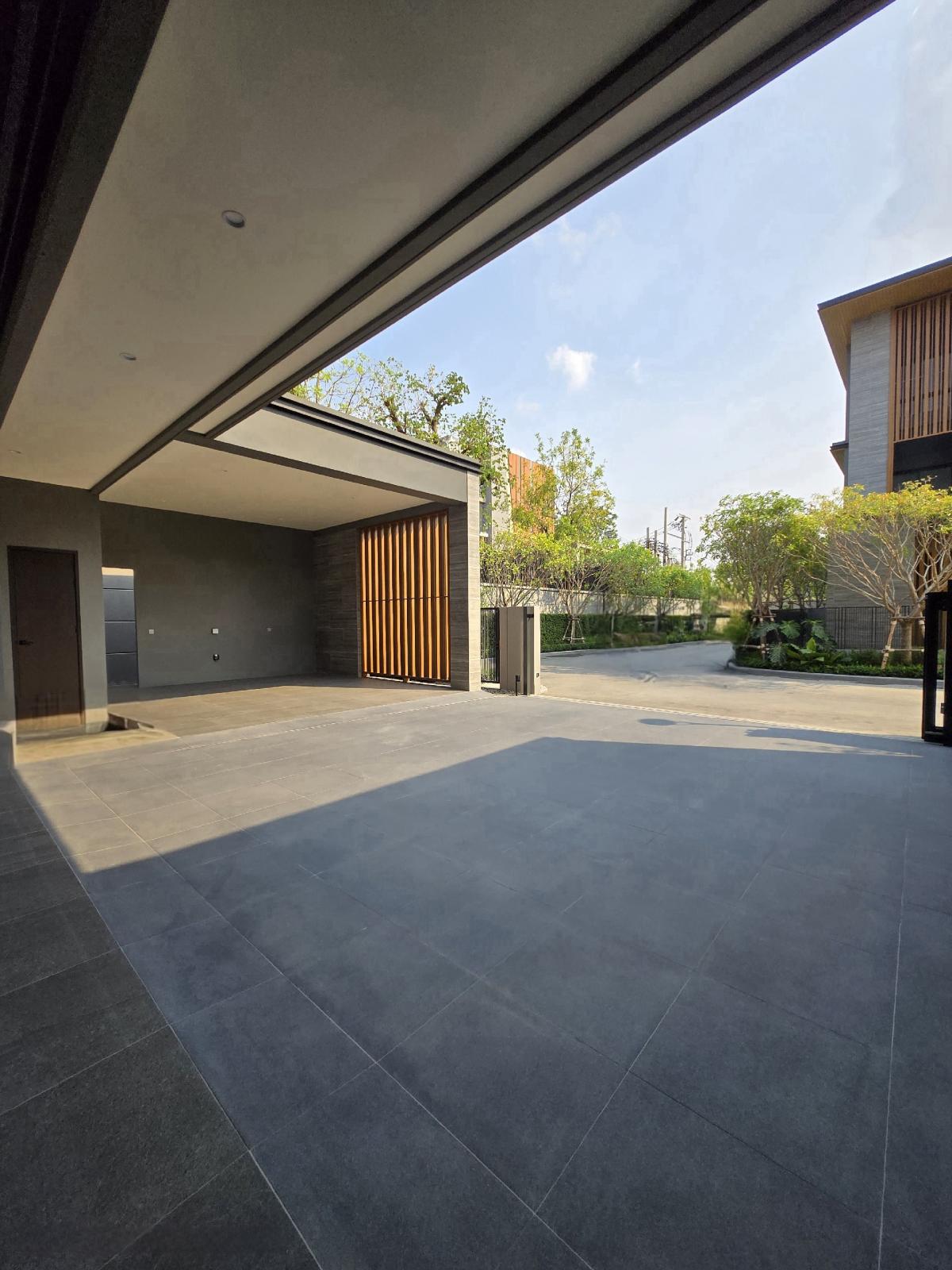 For SaleHouseNawamin, Ramindra : ✨️ & quot; 𝙎𝙈𝙔𝙏𝙃’𝙎 𝙍𝙖𝙢𝙞𝙣𝙩𝙧𝙖 (Smith Ramintra), a new house with a 1000 sq.m. pool ✨️