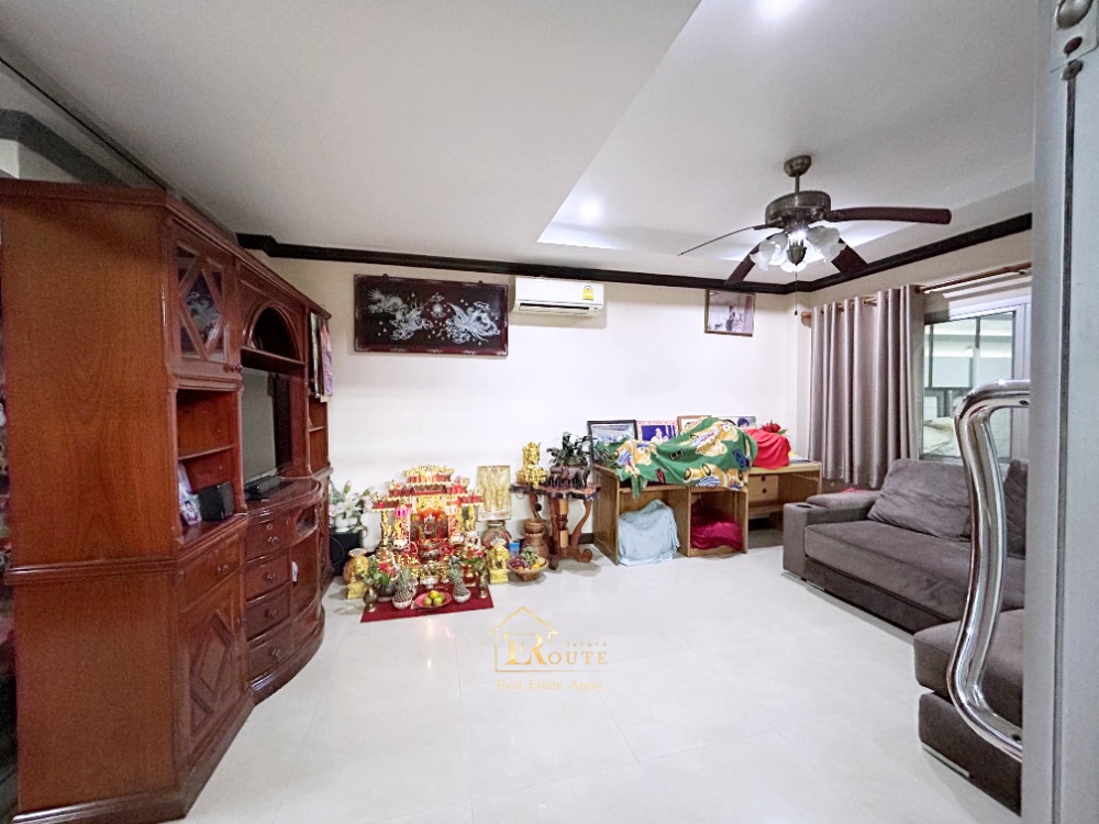 For SaleTownhomeVipawadee, Don Mueang, Lak Si : 🎇 Sell 2 -story detached house, 2 rear 🎇 Land area 97.2 sq.w., Krita Village Soi Pracha Uthit, Songprapha Road, Don Mueang, near Don Mueang Airport Near the red line