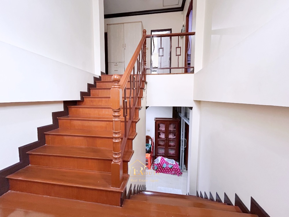 For SaleTownhomeVipawadee, Don Mueang, Lak Si : 🎇 Sell 2 -story detached house, 2 rear 🎇 Land area 97.2 sq.w., Krita Village Soi Pracha Uthit, Songprapha Road, Don Mueang, near Don Mueang Airport Near the red line