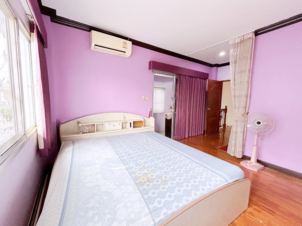 For SaleTownhomeVipawadee, Don Mueang, Lak Si : 🎇 Sell 2 -story detached house, 2 rear 🎇 Land area 97.2 sq.w., Krita Village Soi Pracha Uthit, Songprapha Road, Don Mueang, near Don Mueang Airport Near the red line