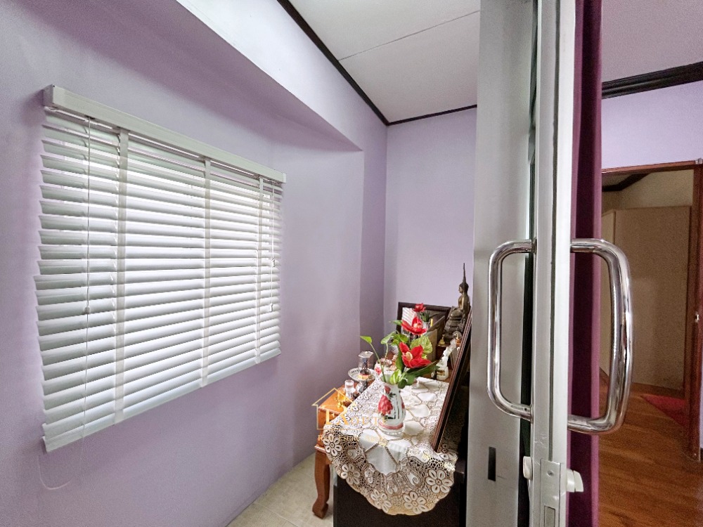 For SaleTownhomeVipawadee, Don Mueang, Lak Si : 🎇 Sell 2 -story detached house, 2 rear 🎇 Land area 97.2 sq.w., Krita Village Soi Pracha Uthit, Songprapha Road, Don Mueang, near Don Mueang Airport Near the red line