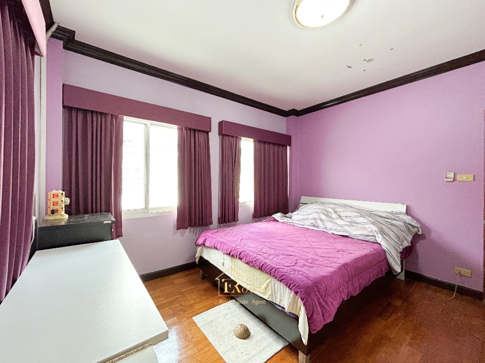 For SaleTownhomeVipawadee, Don Mueang, Lak Si : 🎇 Sell 2 -story detached house, 2 rear 🎇 Land area 97.2 sq.w., Krita Village Soi Pracha Uthit, Songprapha Road, Don Mueang, near Don Mueang Airport Near the red line