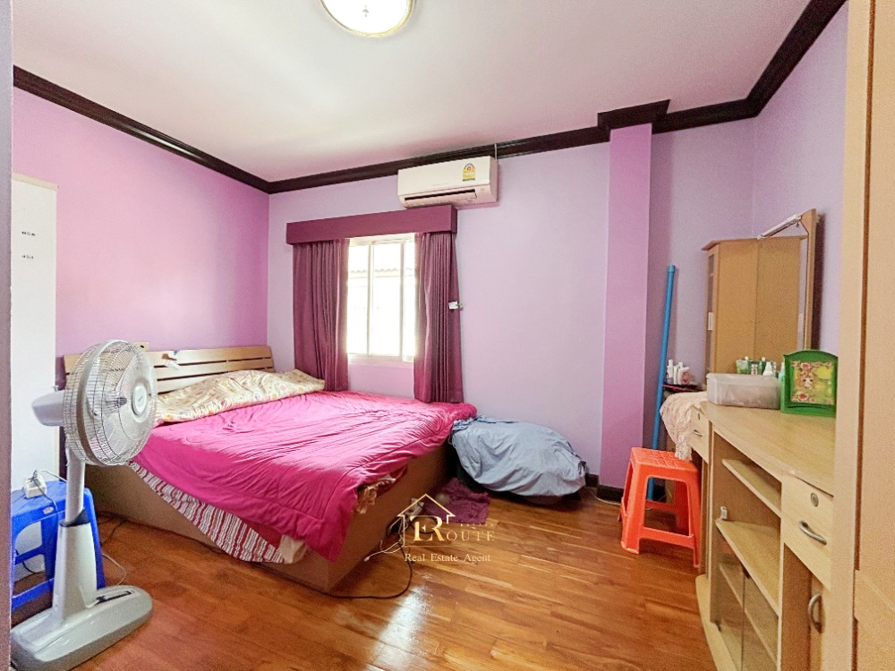 For SaleTownhomeVipawadee, Don Mueang, Lak Si : 🎇 Sell 2 -story detached house, 2 rear 🎇 Land area 97.2 sq.w., Krita Village Soi Pracha Uthit, Songprapha Road, Don Mueang, near Don Mueang Airport Near the red line