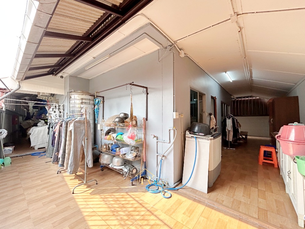 For SaleTownhomeVipawadee, Don Mueang, Lak Si : 🎇 Sell 2 -story detached house, 2 rear 🎇 Land area 97.2 sq.w., Krita Village Soi Pracha Uthit, Songprapha Road, Don Mueang, near Don Mueang Airport Near the red line