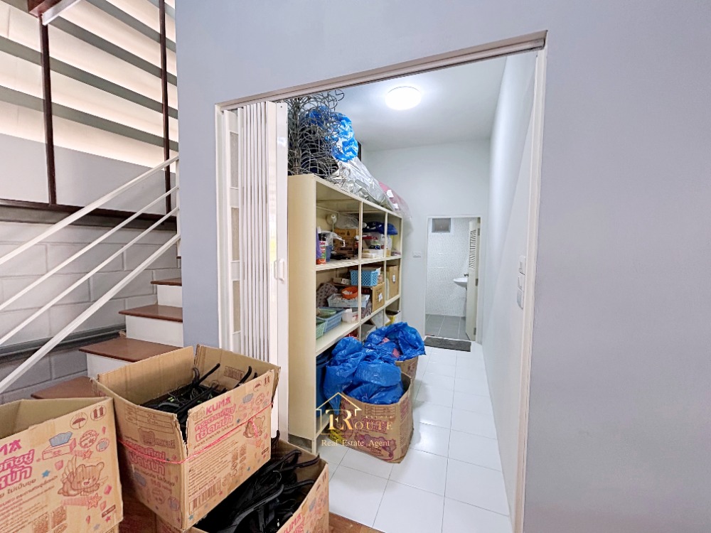 For SaleTownhomeVipawadee, Don Mueang, Lak Si : 🎇 Sell 2 -story detached house, 2 rear 🎇 Land area 97.2 sq.w., Krita Village Soi Pracha Uthit, Songprapha Road, Don Mueang, near Don Mueang Airport Near the red line
